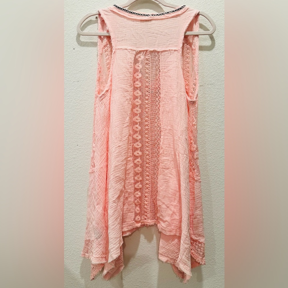 POL Soft Pink Double Gauze and Lace Tunic - Picture 4 of 8